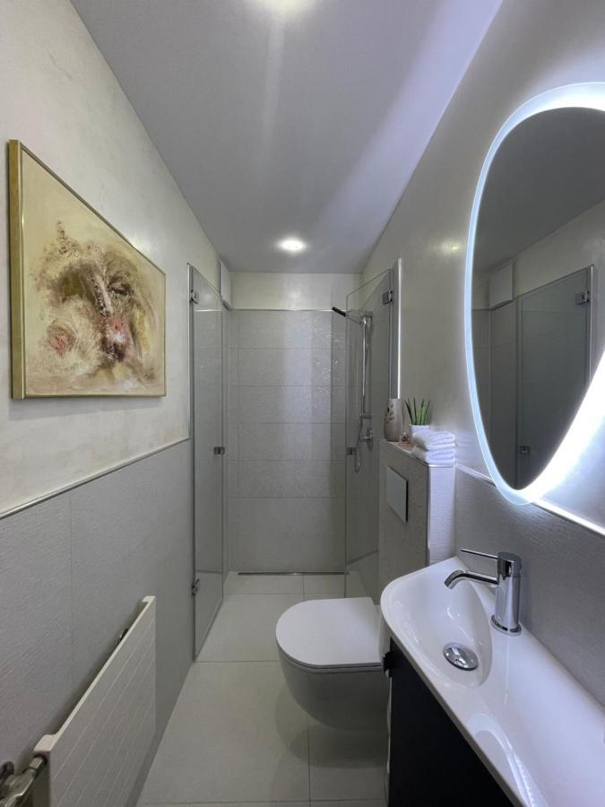 Airport Rooms Waldblick Кёльн Экстерьер фото