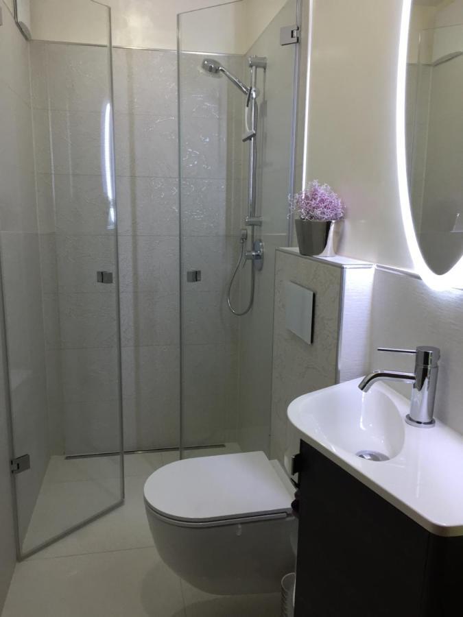 Airport Rooms Waldblick Кёльн Экстерьер фото